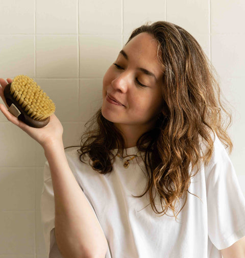 Tout savoir sur le brossage à sec - Coutume