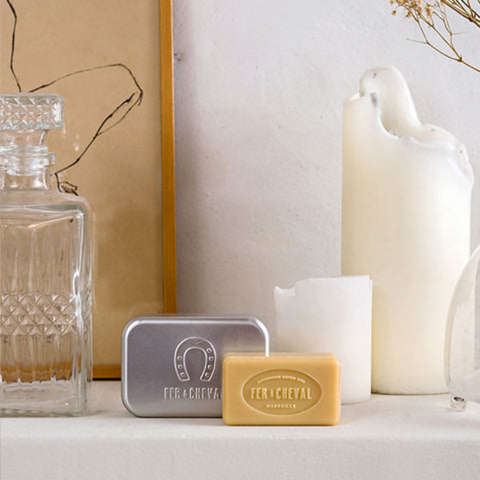 Porte-savon et boîte à savon