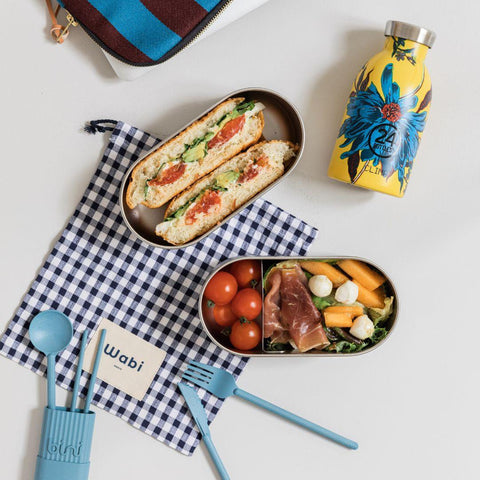 Gourdes et lunch box - Coutume
